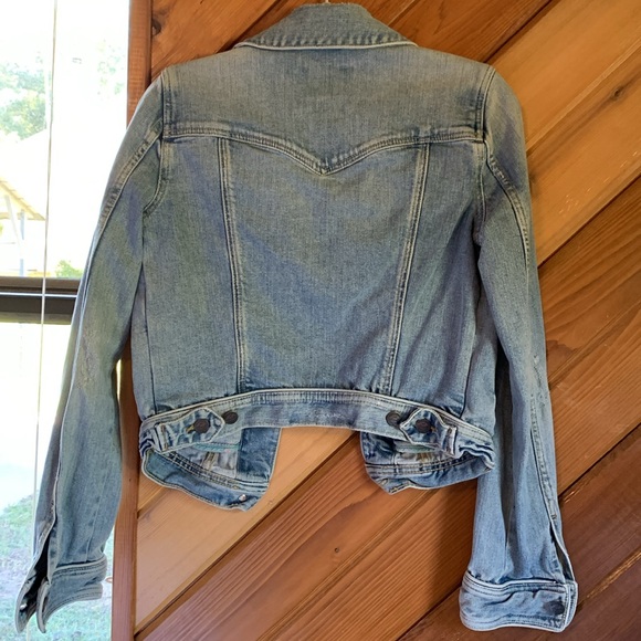 Women’s Cropped / Distressed Abercrombie & Fitch Jean Jacket - Picture 5 of 6
